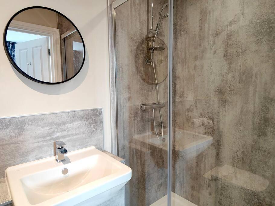 Carvetii - Anne House Room 2 - Dbl Bed First Floor En-Suite Carlisle  Luaran gambar